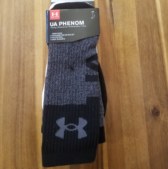 ua phenom crew socks